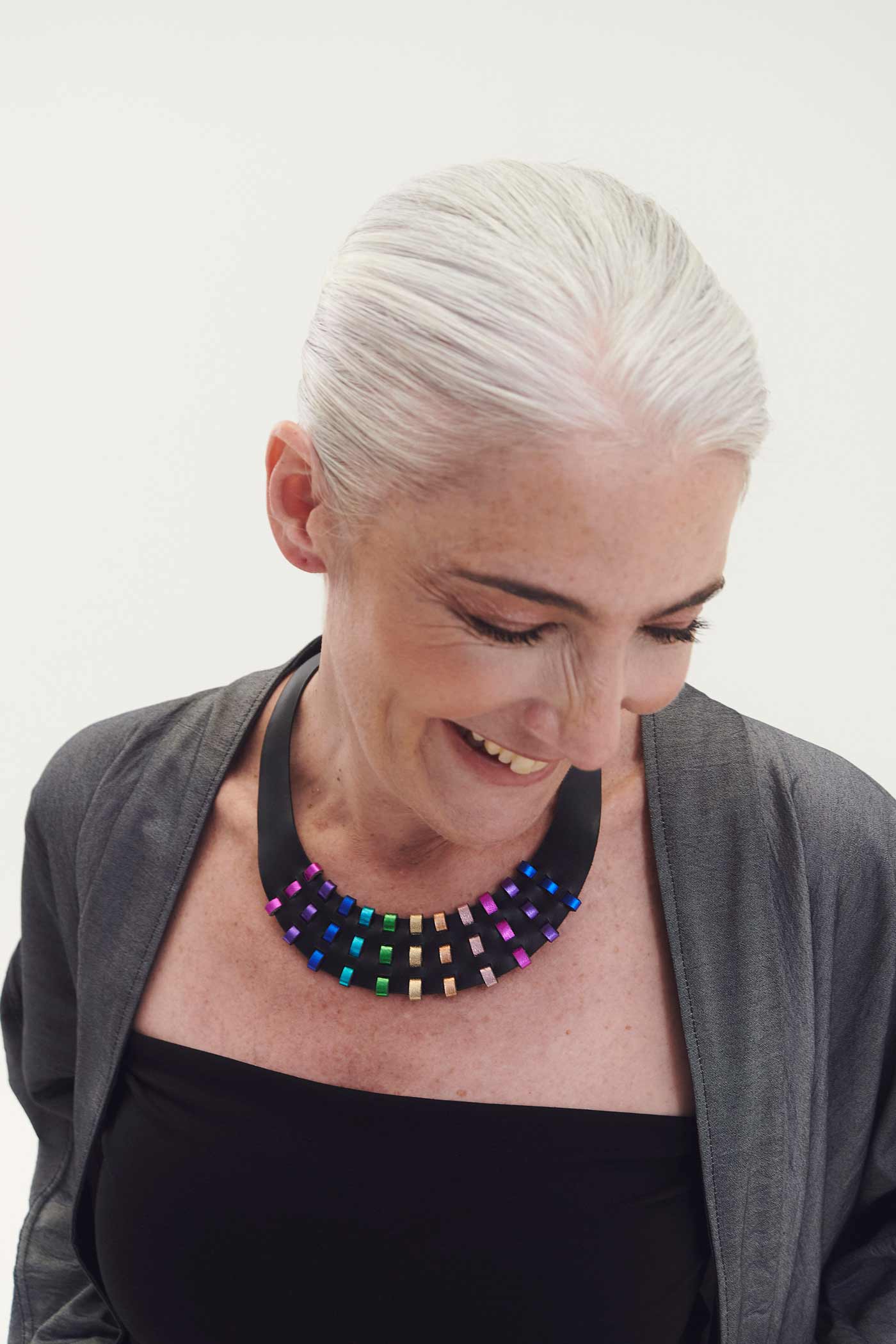 Collar Rainbow Threads 
