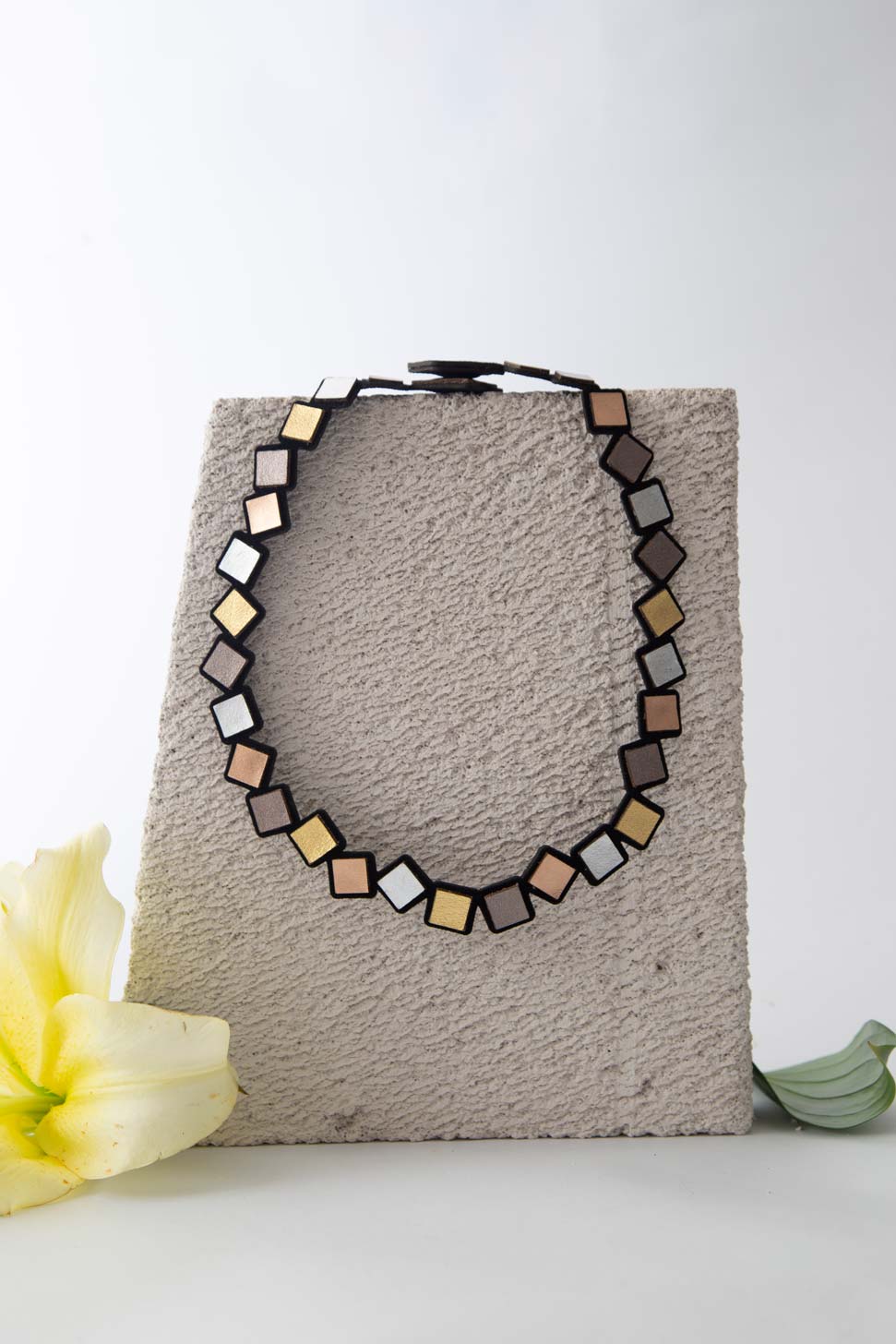 Collar Rainbow Redondo - Metálico