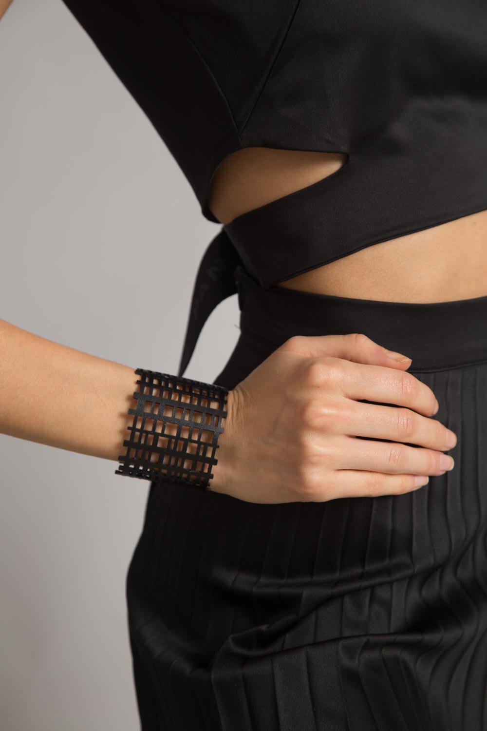Brazalete Scarlett - Negro 
