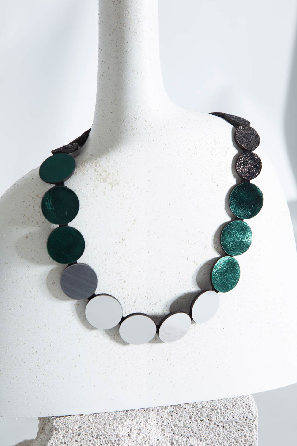 Collar Sarah's Dream - Plata/Peltre/Verde
