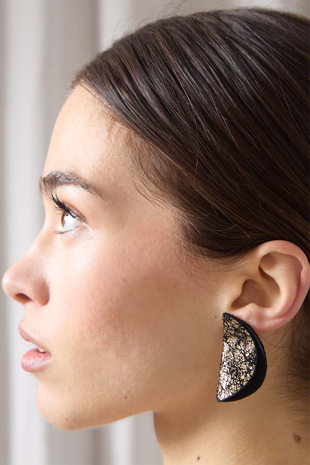 Pendientes Yayoi Semicírculo - Oro Craquelado
