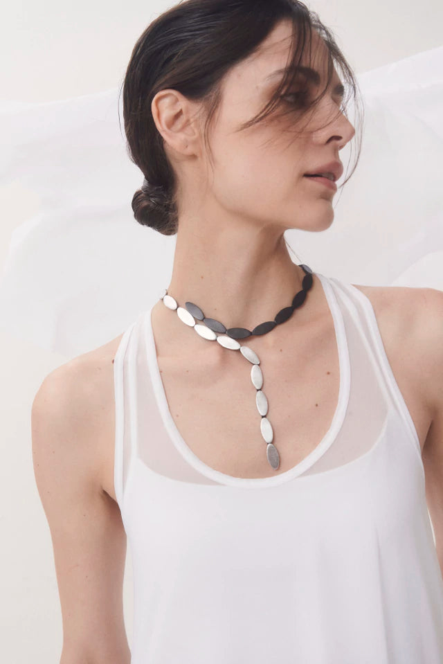 Collar Emma Y - Plata/Negro